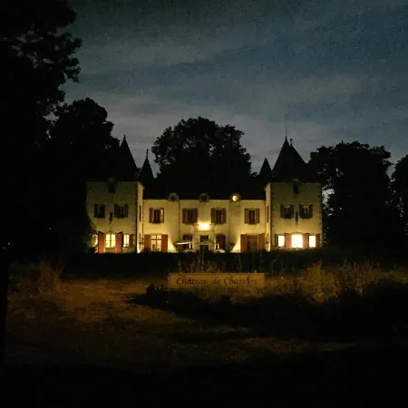 Chateau De Chazelles * Aveze (Puy-de-Dome)